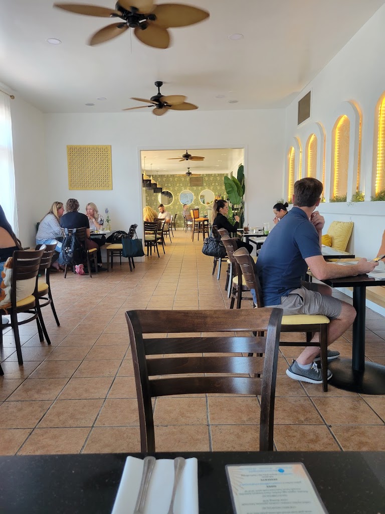 Mango Haus Downtown 93301