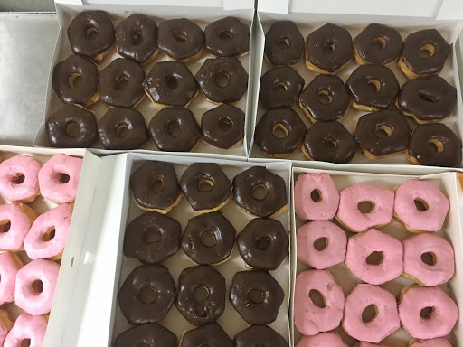 Donut Shop «Donut Palace», reviews and photos, 113 S Interstate Hwy 35, New Braunfels, TX 78130, USA