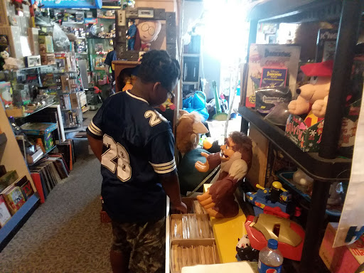 Flea Market «New Egypt Flea Market», reviews and photos, 933 Monmouth Rd, Cream Ridge, NJ 08514, USA