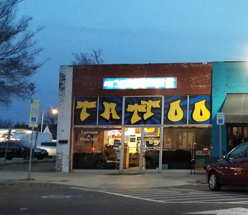 Tattoo Shop «Hall of Tattoos», reviews and photos, 328 E Main St, Norman, OK 73069, USA