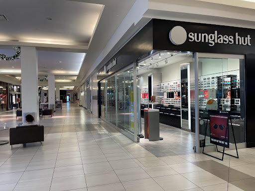 Shopping Mall «The Fashion Mall at Keystone», reviews and photos, 8702 Keystone Crossing, Indianapolis, IN 46240, USA