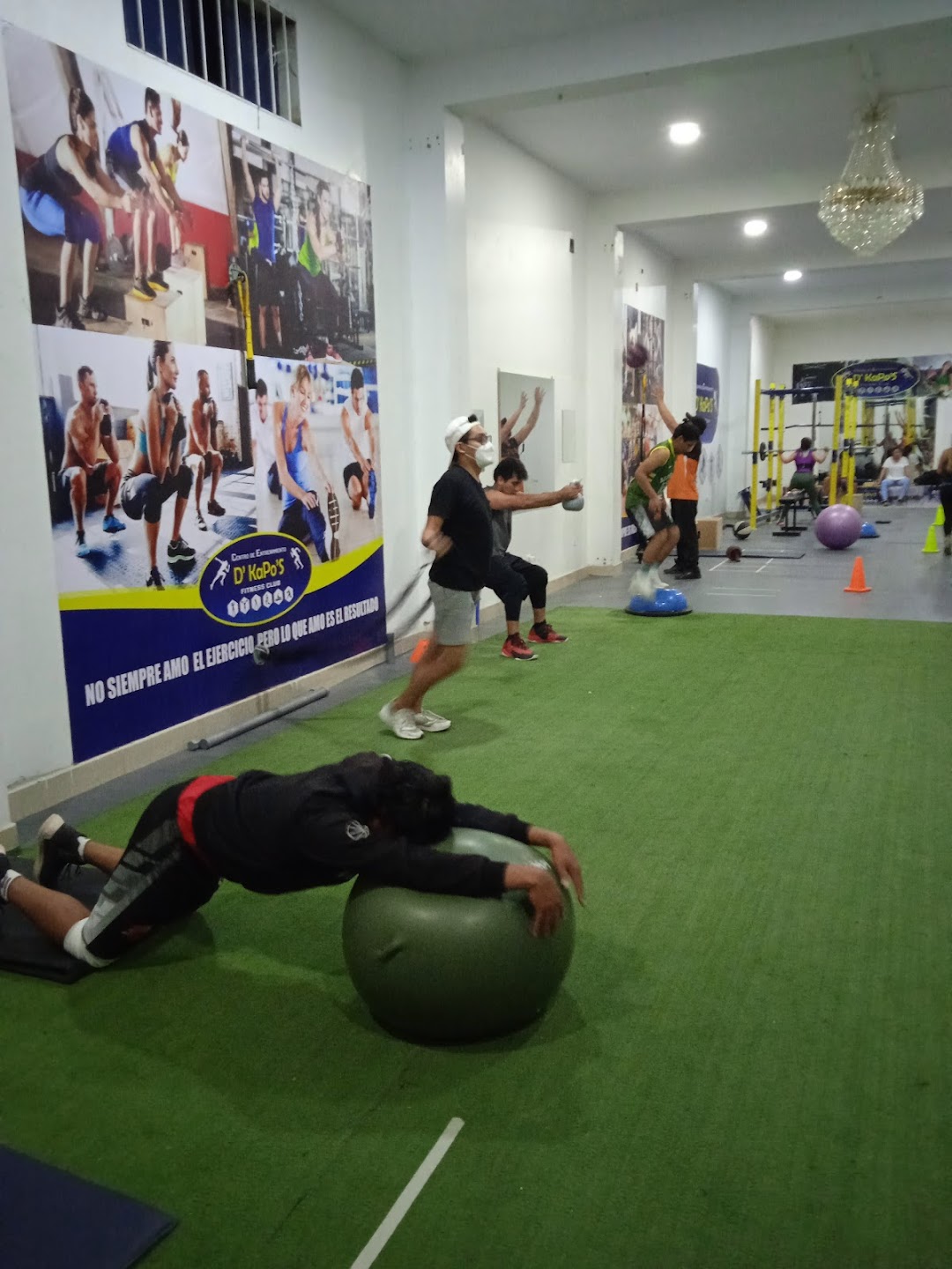 D KaPoS Fitness Club - Centro de Entrenamiento