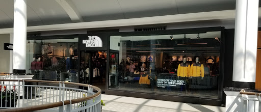 Clothing Store «The North Face», reviews and photos, 825 Dulaney Valley Rd Ste #2045, Towson, MD 21204, USA
