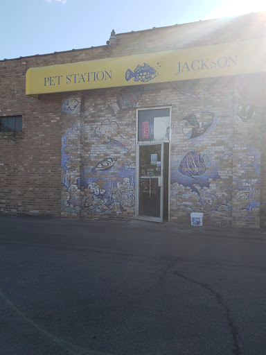 Pet Supply Store «Pet Station Jackson», reviews and photos, 1617 E Michigan Ave, Jackson, MI 49202, USA