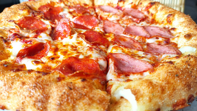 Opiniones de Domino's Pizza Comandante Espinar en Miraflores - Pizzeria