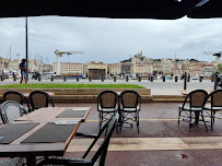 Atmosphère du Restaurant de fruits de mer Chez Roger à Marseille - n°3