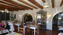 Atmosphère du Restaurant Le mas des oliviers à Saint-Zacharie - n°7