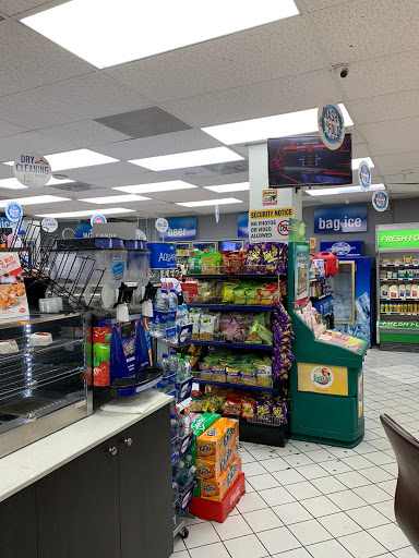 Gas Station «Chevron», reviews and photos, 401 71st St, Miami Beach, FL 33141, USA