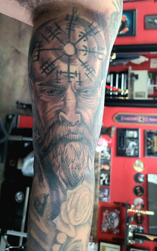 Explore linework flash tattoo ideas, creative tattoo ideas in Garden Grove, available at Dr. Tattoo Studio