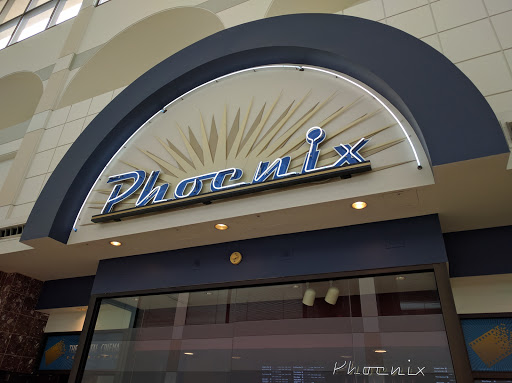 Movie Theater «Phoenix Theatres», reviews and photos, 17310 N Laurel Park Dr, Livonia, MI 48152, USA