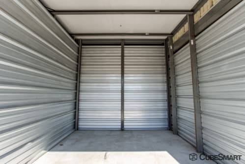Self-Storage Facility «CubeSmart Self Storage», reviews and photos, 565 W Boughton Rd, Bolingbrook, IL 60440, USA