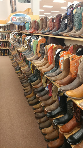 Western Apparel Store «The Fort - Nebraska City», reviews and photos, 903 Central Ave, Nebraska City, NE 68410, USA