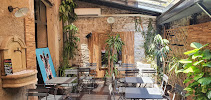 Atmosphère du Restaurant français L'Aile ou la Cuisse à Saint-Rémy-de-Provence - n°9