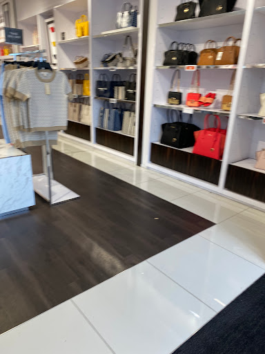 Fashion Accessories Store «Michael Kors», reviews and photos, 241 Fort Evans Rd NE #697, Leesburg, VA 20176, USA