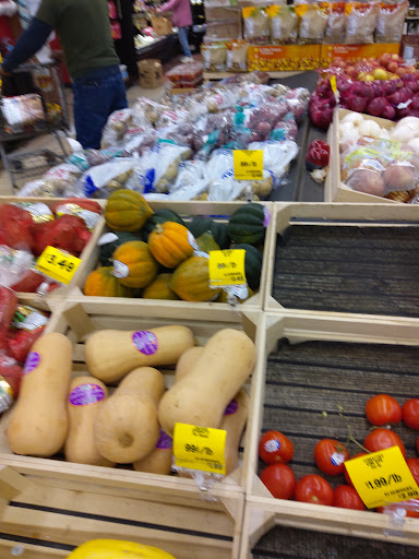 Grocery Store «Grocery Outlet Bargain Market», reviews and photos, 110 Old York Rd, New Cumberland, PA 17070, USA