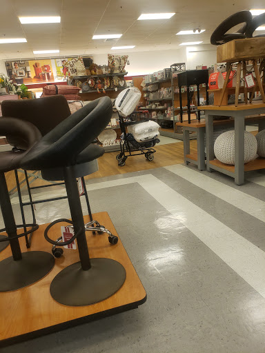 Department Store «T.J. Maxx», reviews and photos, 875 Queen St, Southington, CT 06489, USA