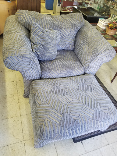Used Furniture Store «Bargain Land USA», reviews and photos, 1906 E Railroad St, Heidelberg, PA 15106, USA