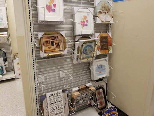 Clothing Store «Ross Dress for Less», reviews and photos, 133 Plaza Dr, Vallejo, CA 94591, USA