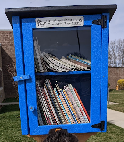 Little Free Library (Luna's Library)