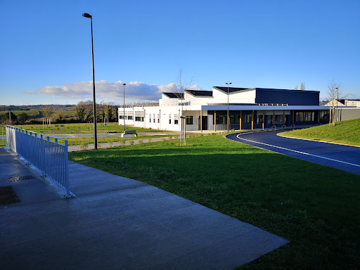 Automotive Trades Prdeessional École à Pont-de-Buis-lès-Quimerch, Finistère
