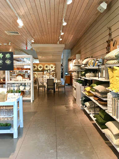 Furniture Store «Crate and Barrel», reviews and photos, 4589 La Jolla Village Dr, San Diego, CA 92122, USA