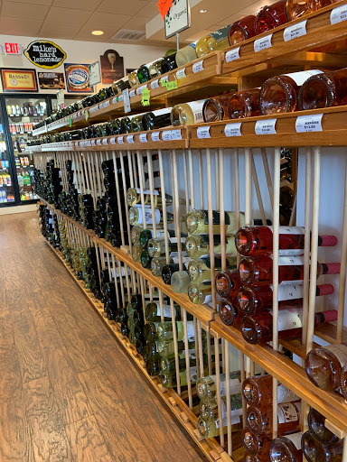 Liquor Store «Brickyard Wine & Spirits», reviews and photos, 1 Waseca Ave, Barrington, RI 02806, USA