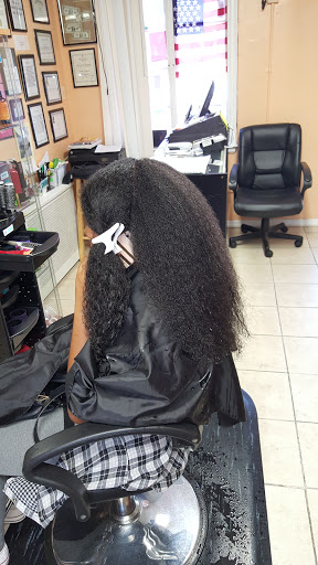 Beauty Salon «Dominican Hair Evolution Beauty Salon», reviews and photos, 388 School St, Woodbridge, NJ 07095, USA