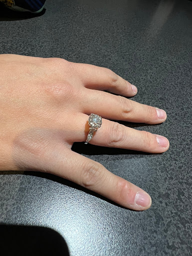 Jewelry Store «The Diamond Factory of Ann Arbor», reviews and photos, 668 Briarwood Cir, Ann Arbor, MI 48108, USA