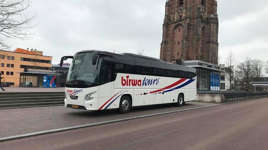 Birwa Tours Conradi-Veenlandstrjitte 100A, 9104 BN Damwâld