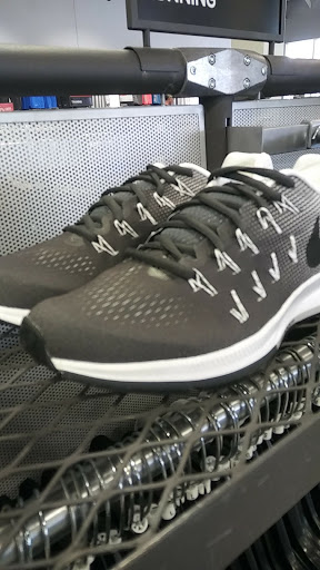 Clothing Store «Nike Factory Store», reviews and photos, 10801 Corkscrew Rd D-177, Estero, FL 33928, USA