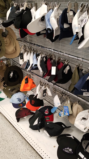 Clothing Store «Ross Dress for Less», reviews and photos, 829 N Oak Park Blvd, Pismo Beach, CA 93449, USA