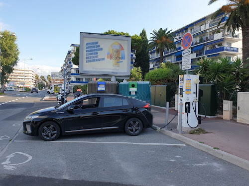 Station de recharge pour véhicules électriques à Cagnes-sur-Mer