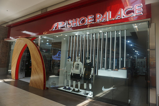 Shoe Store «Shoe Palace», reviews and photos, 239 Los Cerritos Center Suite 114, Cerritos, CA 90703, USA