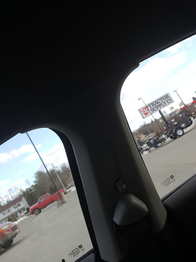 Home Improvement Store «Tractor Supply Co.», reviews and photos, 1161 Broadway, Bangor, ME 04401, USA