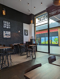 Photo n°67 de Black & White Burger Roncq à Tourcoing ()