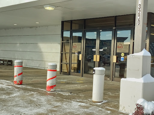 Goodwill Outlet World, 13600 E Mississippi Ave, Aurora, CO 80012, USA, 