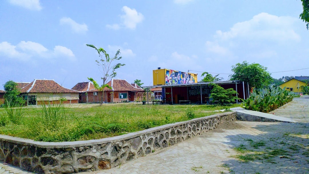 Tumbuh High School