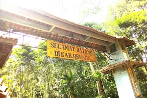 Perbatasan Kabupaten Brebes dan Cilacap image