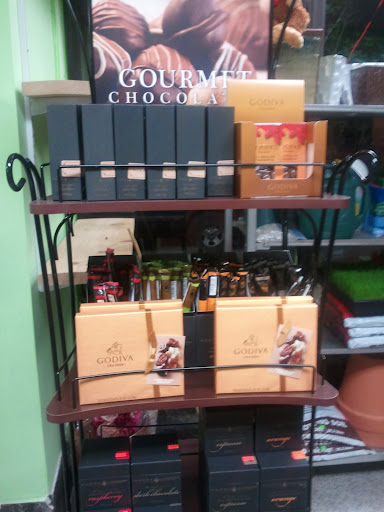 Florist «Quinn Florist», reviews and photos, 3524 Broadway, Astoria, NY 11103, USA