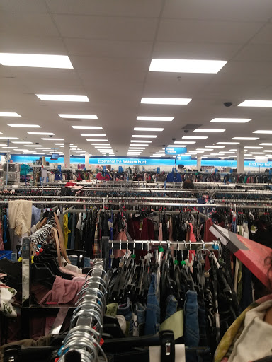 Clothing Store «Ross Dress for Less», reviews and photos, 5830 Kingstowne Center, Kingstowne, VA 22315, USA