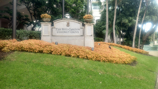 Luxury Hotel «The Ritz-Carlton Coconut Grove, Miami», reviews and photos, 3300 SW 27th Ave, Miami, FL 33133, USA