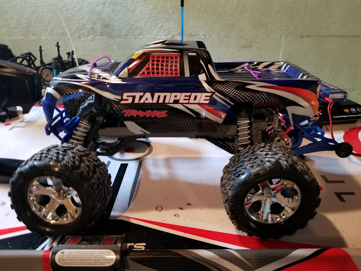 Used Car Dealer «R/C Car Kings», reviews and photos, 1307 E Hwy 13, Burnsville, MN 55337, USA