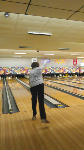 Bowling Alley «Rose Lanes Bowling Center», reviews and photos, 910 Rose Ln, Toccoa, GA 30577, USA