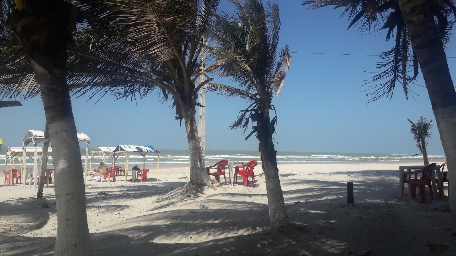 Foto av Praia Do Olho Dagua med kort rak strand