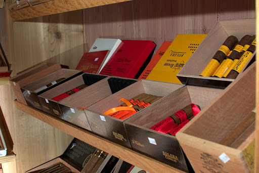 Cigar Shop «Osi Tobacco», reviews and photos, 4836 Hills and Dales Rd NW, Canton, OH 44708, USA