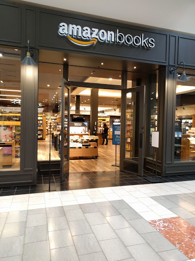 Book Store «Amazon Books», reviews and photos, 9585 SW Washington Square Rd, Portland, OR 97223, USA