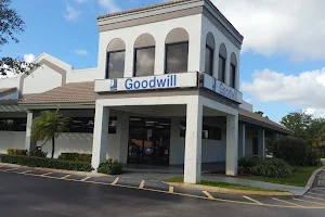 Goodwill Greenacres/Woodbridge Store & Donation Center image