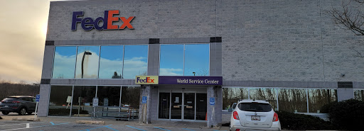 Shipping and Mailing Service «FedEx Ship Center», reviews and photos, 2 Commons Blvd, New Castle, DE 19720, USA