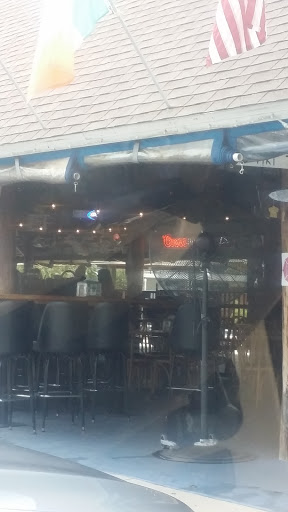 American Restaurant «Paradise Tiki Hut Restaurant and Bar», reviews and photos, 1502 Miramar St, Cape Coral, FL 33904, USA