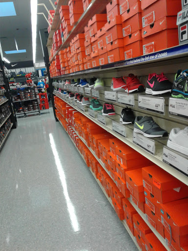 Sporting Goods Store «Academy Sports + Outdoors», reviews and photos, 4261 NW 63rd St, Oklahoma City, OK 73116, USA